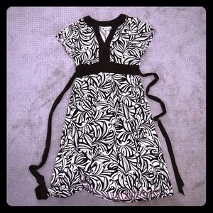 Eliza J Cream & Brown knee length dress Size 8 $28